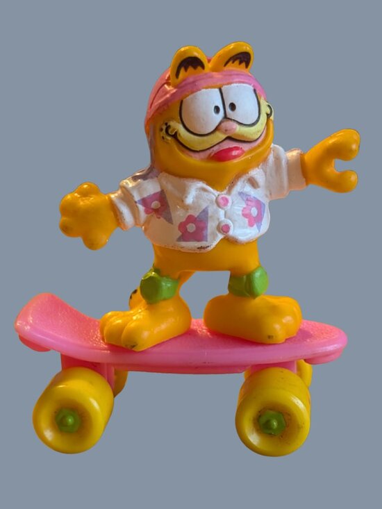 Garfield Other - SALE 10/$20 Garfield on Skateboard Vintage 1988 McDonald's Happy Meal Toy